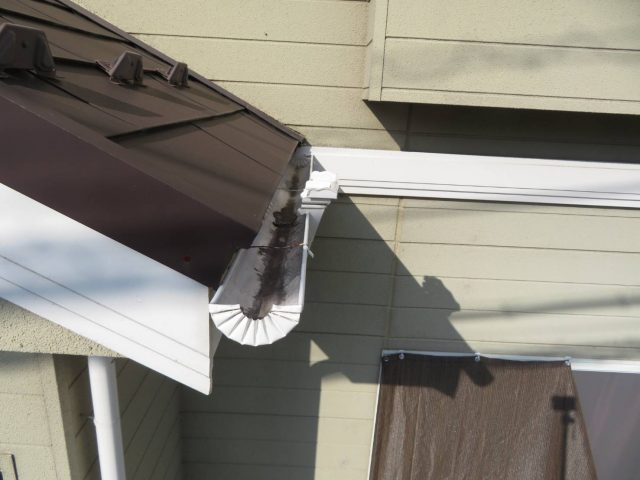 伊那市M邸　雨樋交換施工前